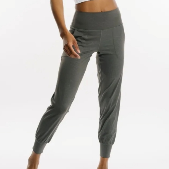 ZYIA Pants - Zyia Steel Gray High Rise Messenger Jogger M